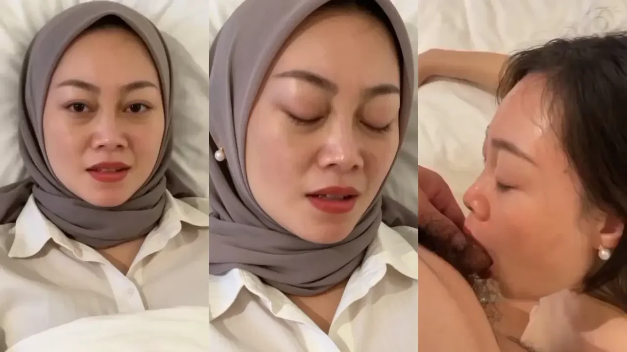 Tante hijab ternyata hyper juga . king zebra poster